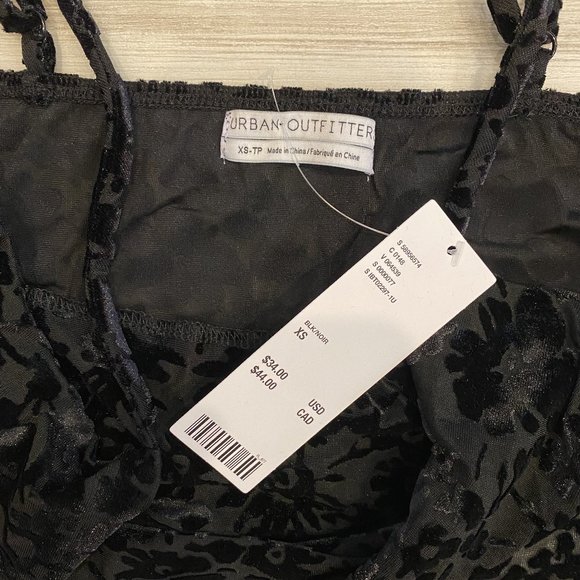 Urban Outfitters Black Velvet Crop Cami - Picture 6 of 11